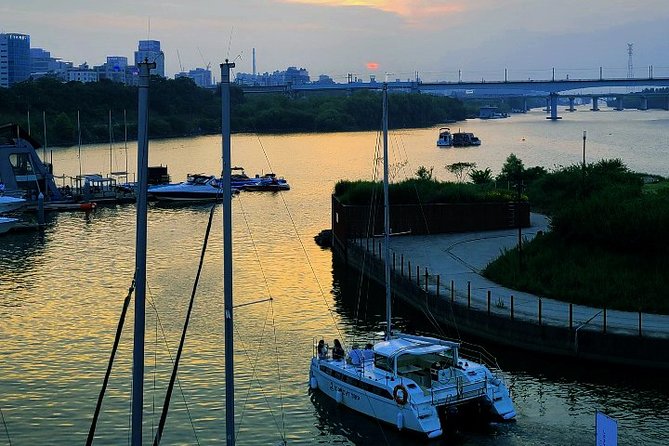 Private Catamaran Yacht Tour in Han River - Tour Details