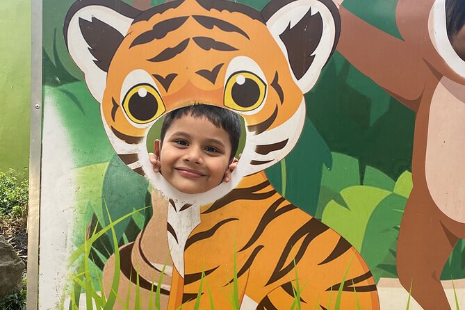 Private Central Zoo Tour in Kathmandu - Zoo Exhibits