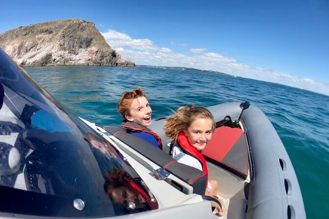Private Coastal Boat Tour in Torquay - Inclusions