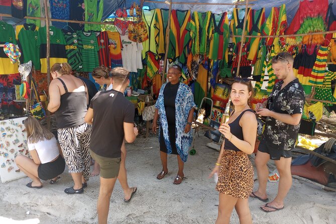 Private Dunns River Falls, Ocho Rios Sightseeing and Shopping - Meeting and Pickup Logistics