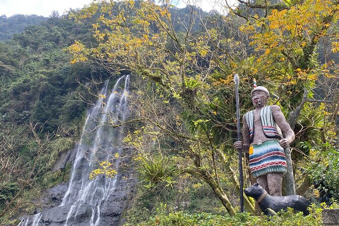 Private Forest Trail Day Tour in New Taipei - Tour Highlights