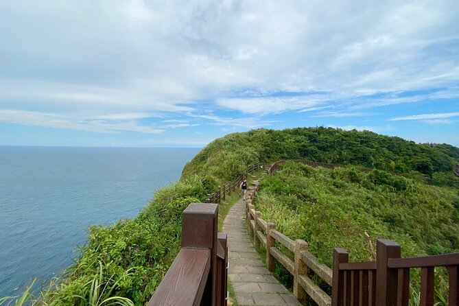 Private Full Day Fulong International Sand Sculpture Tour in Taipei - Itinerary
