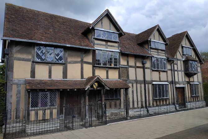 PRIVATE Guided Tour of Shakespeares Stratford Upon Avon - Flexible End Point, Guide Can Assist With Directions
