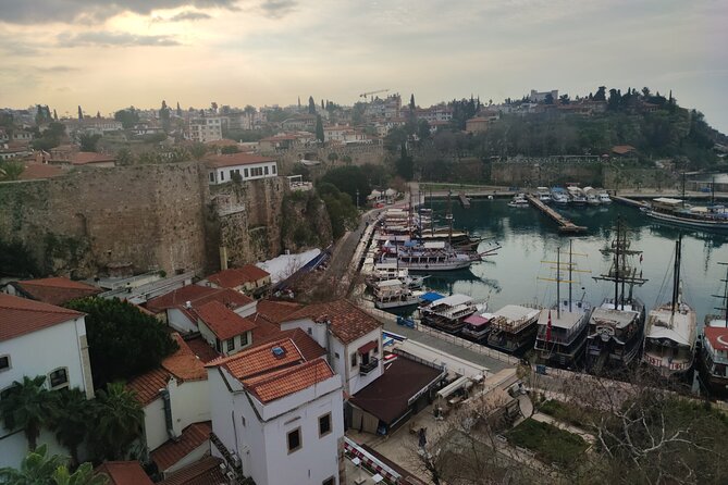 Private Half-Day Tour to Antalya Old Town (Kaleici) and Archeology Museum - Exploring the Archeology Museum