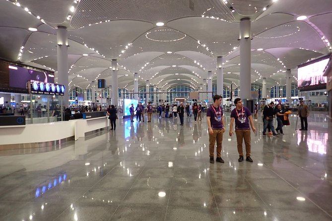 Private Istanbul Airport Transfer to Blue Mosque Sultan Ahmet - Complimentary Bottled Water and WIFI Access