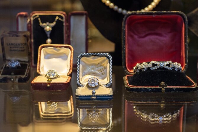 Private Jewellery Walking Tour in the Fashion District - Cancellation Policy