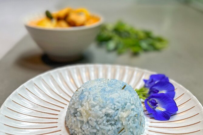 Private Local Cooking Class In Singapore - Meeting and Pickup