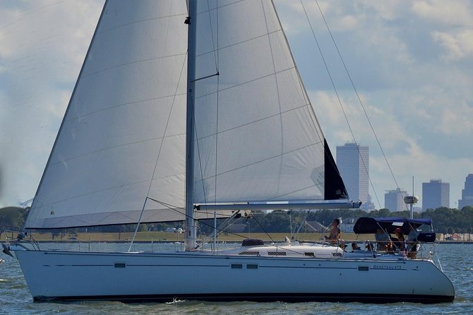 Private New Orleans 2-Hour Sail Aboard a Luxury Yacht - Overview and Inclusions