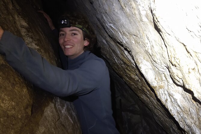 Private Nottawasaga Bluffs Caves Snowshoe/Crampons, Creemore Area - What to Expect