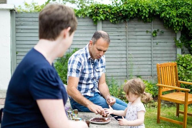 Private Photo Session With a Local Photographer in Dublin - Cancellation Policy