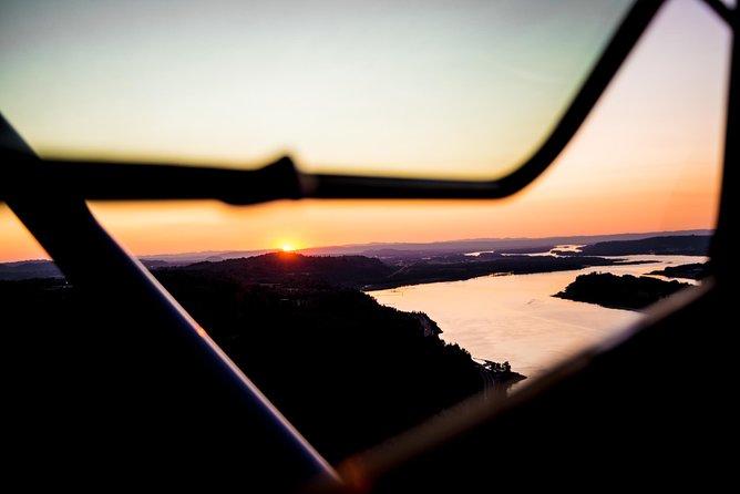 Private Portland Waterfall Air Tour for Three - Weight Restrictions