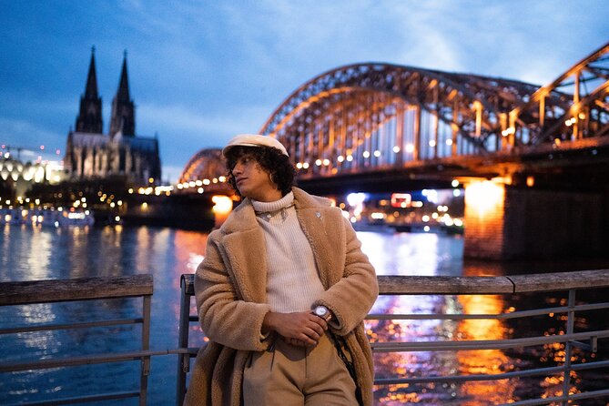 Private Professional Holiday Photoshoot in Cologne - Capture Unforgettable Moments With a Professional Photographer