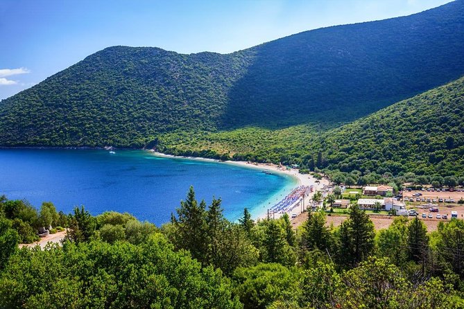 Private Shorex: Melissani,Drogarati, Myrtos & Wine Tasting - Discovering Drogarati Cave