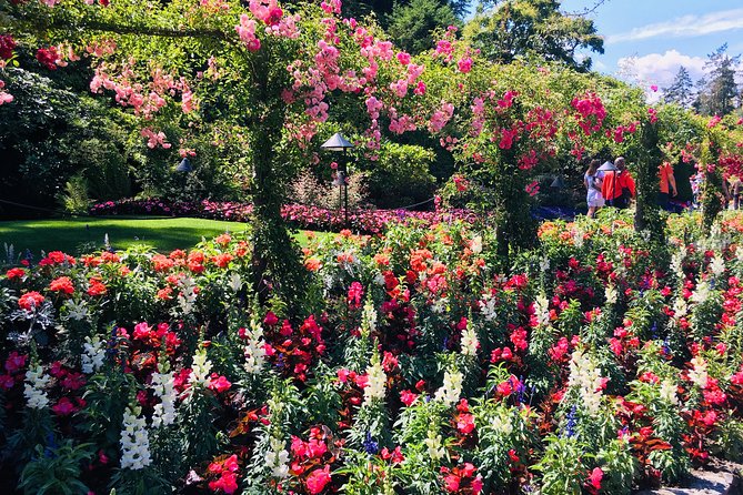 Private Small Group Deluxe Tour of Victoria & to Butchart Gardens - Pickup Details