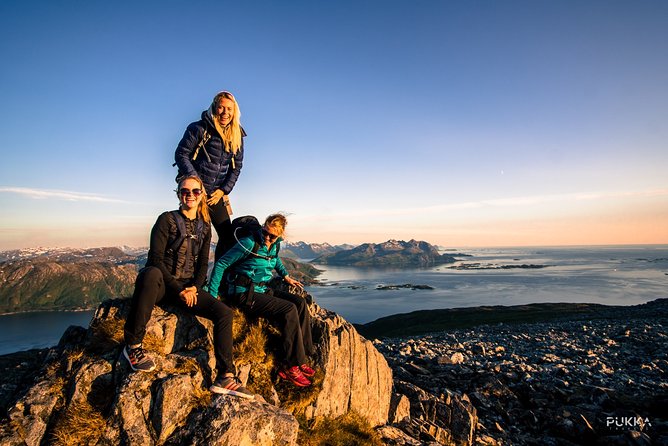Private Tesla X Fjord Hiking - Guided Hiking in Norways Montane Landscape