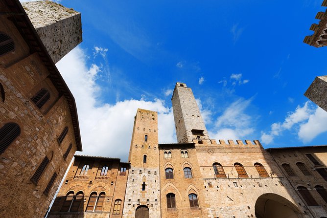 Private Tour: Guided Hike in Tuscany With Transport From Siena - Hiking Experience