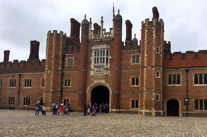 Private Tour: Hampton Court Palace Day Trip From London - What To Expect