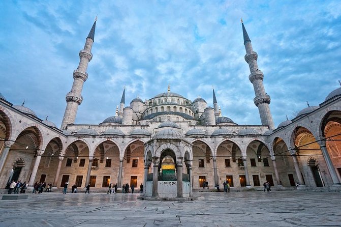 Private Tour: Istanbul in One Day Sightseeing Tour Including Blue Mosque, Hagia Sophia and Topkapi P - Pickup and Visit to Blue Mosque