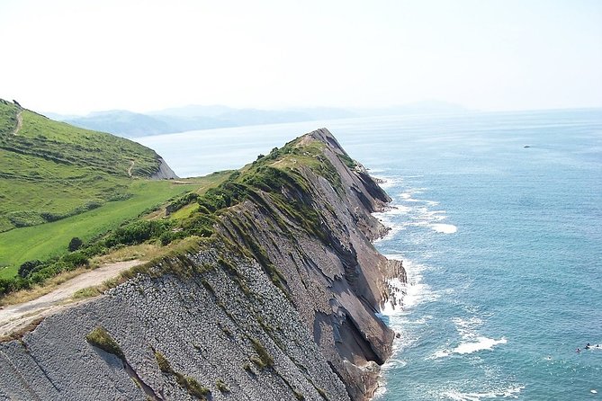 Private Tour of Game of Thrones From Biarritz (Two Towns) With Optional Guide - Cancellation Policy