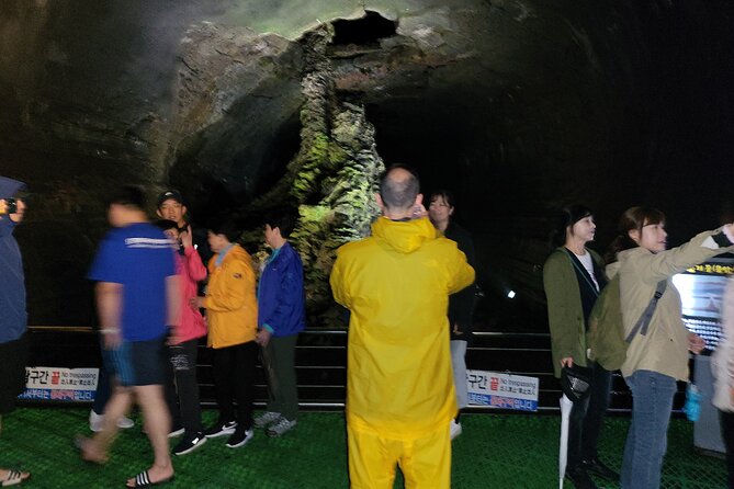 Private Tour Sangumburi Crater & Jeju Stone Park in Jeju Island - Transportation and Pickup