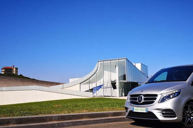 Private Transfer Between Biarritz and Bilbao - Meeting and Pickup