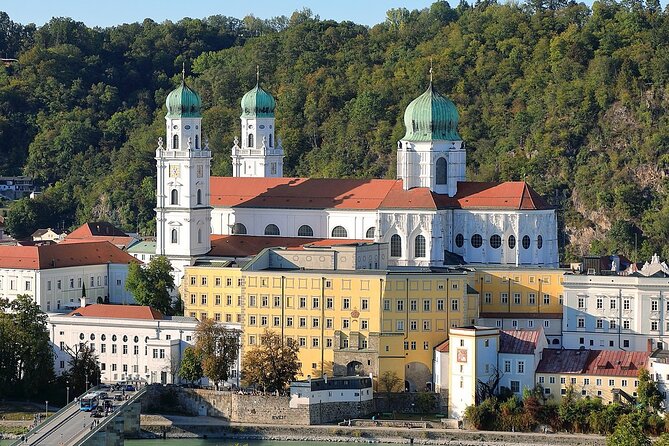 Private Transfer From Passau to Prague - Policies and Cancellation