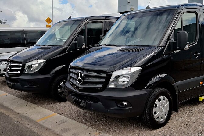 Private Transfer FROM Sydney Airport to Sydney CBD 1 to 5 People - Excellent Reviews