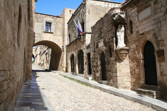 Rhodes Old Town Walking Tour (Small Group) - Tour Guides Knowledge and Expertise
