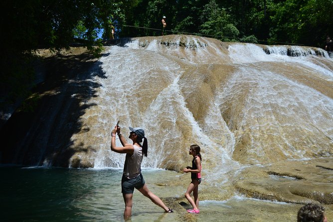 Roberto Barrios Waterfalls - Additional Information and Accessibility