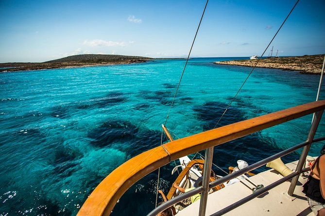 Round of Antiparos & Despotiko With Traditional Boat & BBQ - Explore the Cave of Antiparos