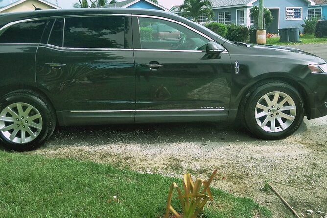 Round Trip Airport Private Transfer (Nassau Limousine) - Included Services