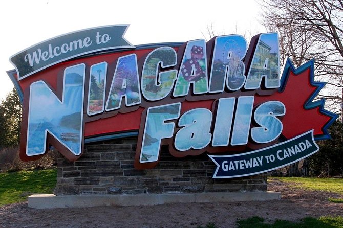 Round-Trip Private-Safe Transfer Between Buffalo Airport & Niagara Falls Canada - Additional Services and Accessibility