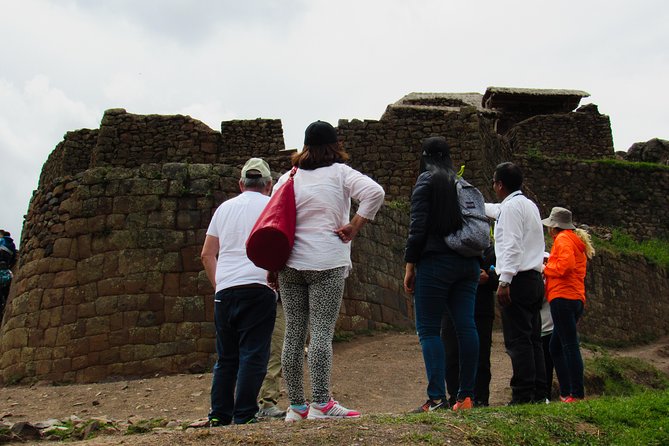 Sacred Valley of the Incas Guided Tour With Buffet Lunch - Expert Guide and Transportation Details
