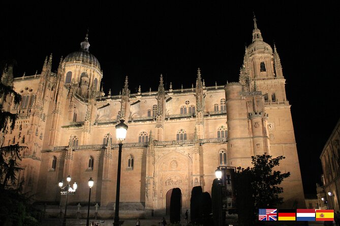 Salamanca Evening Walking Tour Bilingual - Knowledgeable and Fun Tour Guide