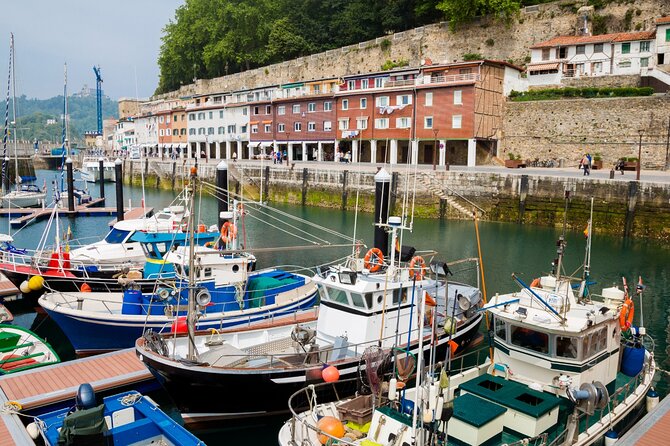 San Sebastian Donostria: Self Guided Scavenger Hunt - Meeting and Pickup