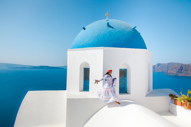 Santorini Photoshoot Oia - What to Expect During the Photoshoot