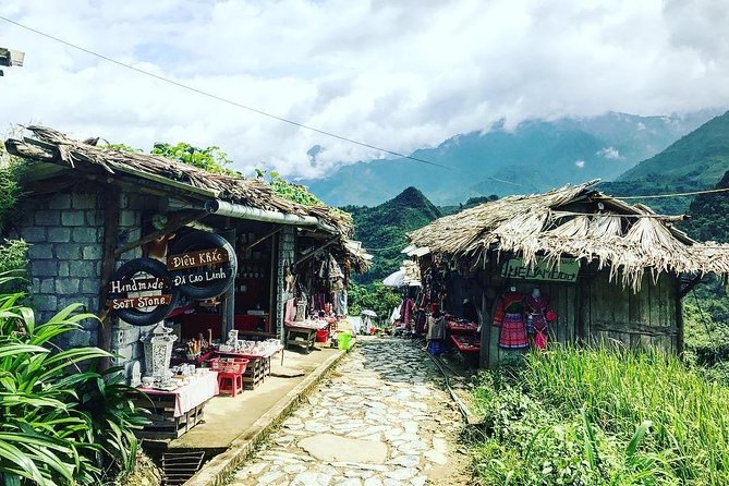 Sapa Tours : 2days/1nights With Fansipan Peak - the Roof of Indochina - Highlights of the Sapa Tours