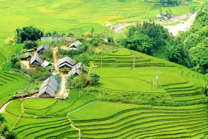Sapa Trekking 2 Days Start From Lao Cai: Hotel; Local Tour Guide; Small Group - The Advantages of Joining a Small Group Tour in Sapa