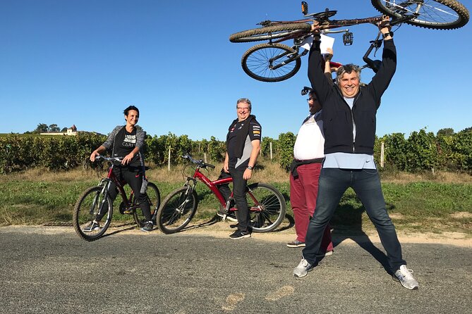 Sauternes Castle and Vineyard Guided Bike Tour  - France - Meeting and Pickup