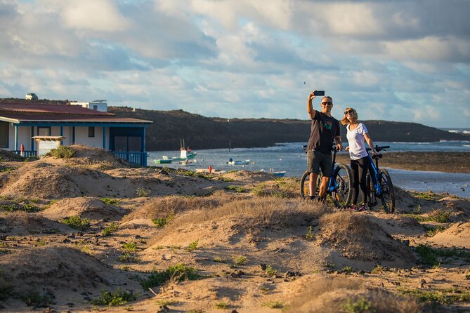 Selfguided Ebike Tour to Popcorn Beach and the Northern Volcanoes - Discover the Majestic Northern Volcanoes
