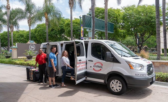 Shared Ride Arrival Transfer John Wayne Airport to Anaheim Hotels - Meeting and Pickup