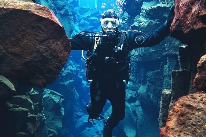 Silfra: Diving Between Tectonic Plates With Pick up From Reykjavik - Dive Gear and Requirements