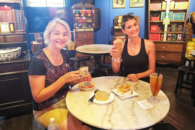 Singapore Bike and Bites Food Tour - Visiting Vibrant Food Stalls