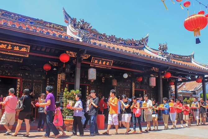 Singapore Hotels To Kuala Lumpur Hotels En-route Malacca Heritage Tour - Common Questions