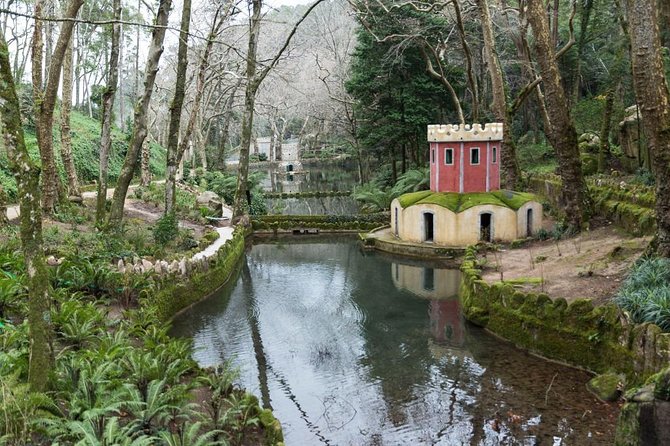 Sintra Private 1-Hour Sightseeing Ride to Pena Palace - Stops for Views