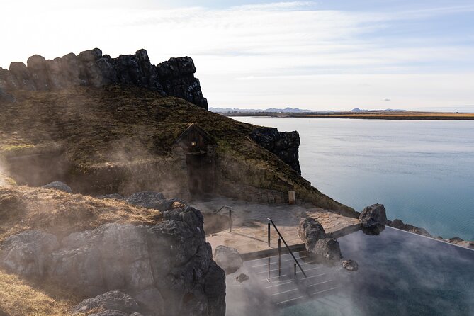 Sky Lagoon Thermal Spa Experience With Private Transfer From Reykjavík - Overview of the Experience