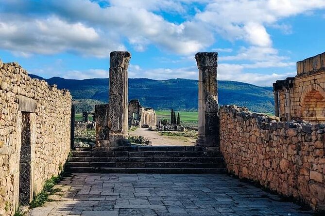 Small-Group Full-Day Meknes, Volubilis and Moulay Idriss Zerhoun Tour From Fez - Tour Duration and Timing