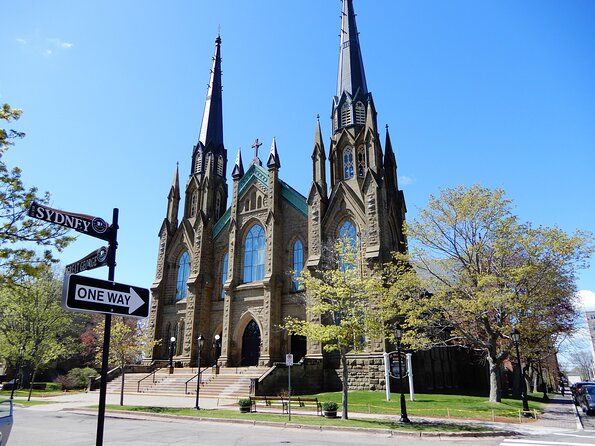 Small Group Walking Tour of Charlottetown Prince Edward Island - Inclusions and Services