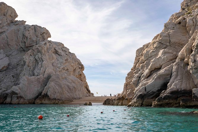 Snorkel Tour to Pelican Rock by Glass-Bottom Boat With Souvenir Photos - Tour Highlights