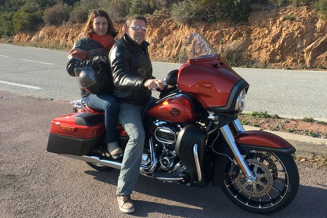 Stroll on a Harley Davidson, Full Day Passenger Duet With Your Guide - Enjoy a Full Day of Passenger Duet on a Harley Davidson